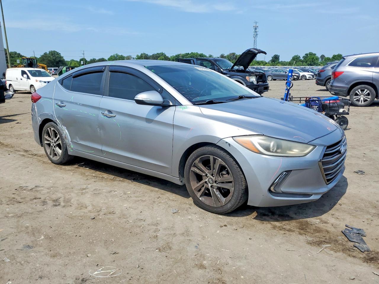 2017 Hyundai Elantra Limited - Image 4