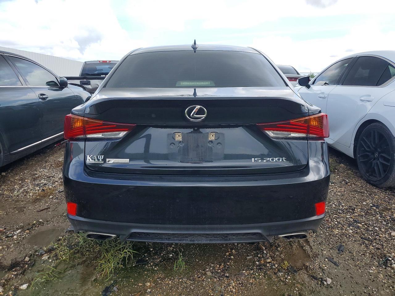2017 Lexus Is 200T - Image 6