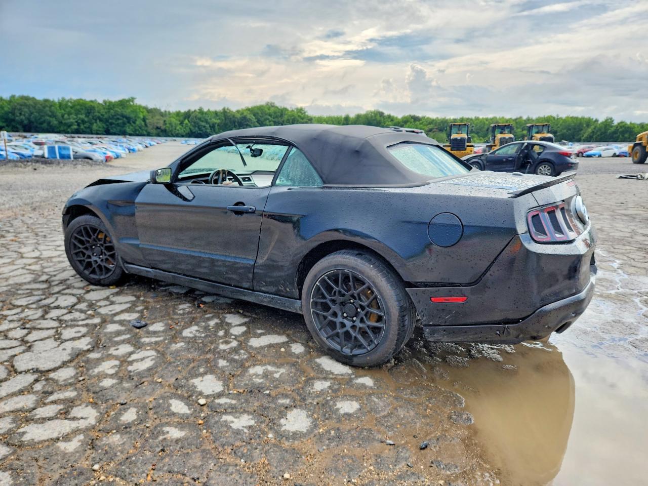 2012 Ford Mustang - Фото 2