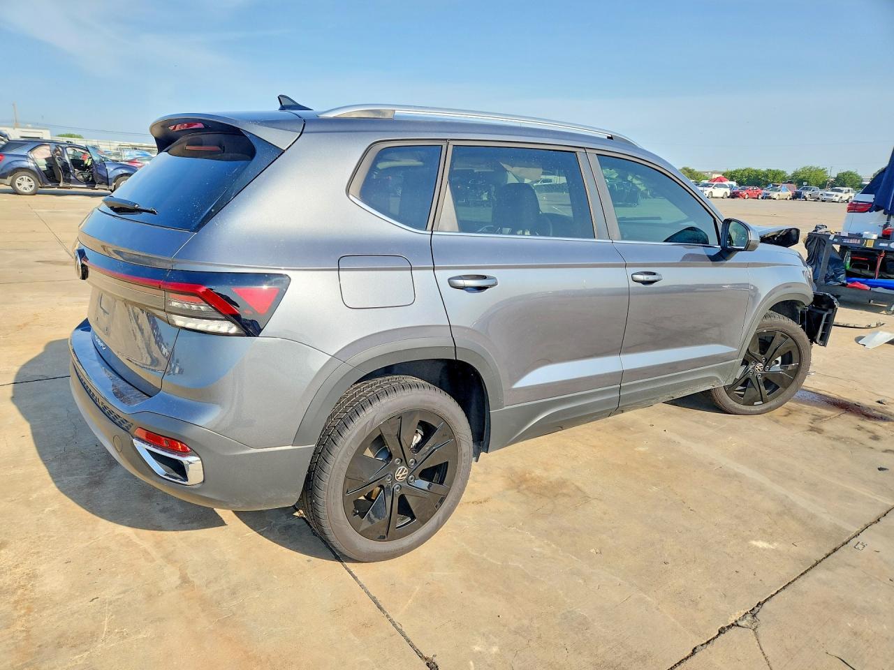2026 Volkswagen Taos Se - Фото 3