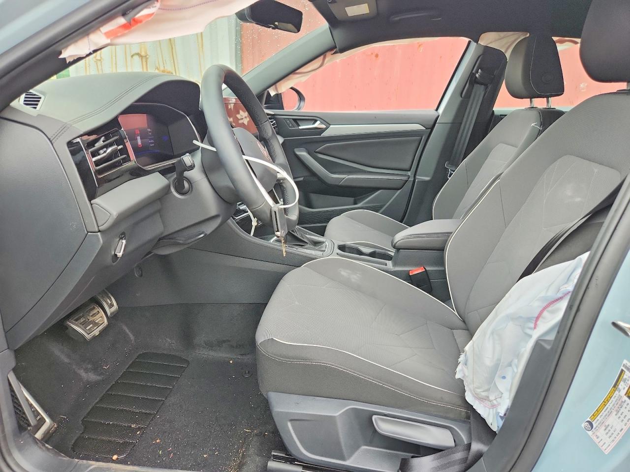 2025 Volkswagen Jetta Sport - Фото 7