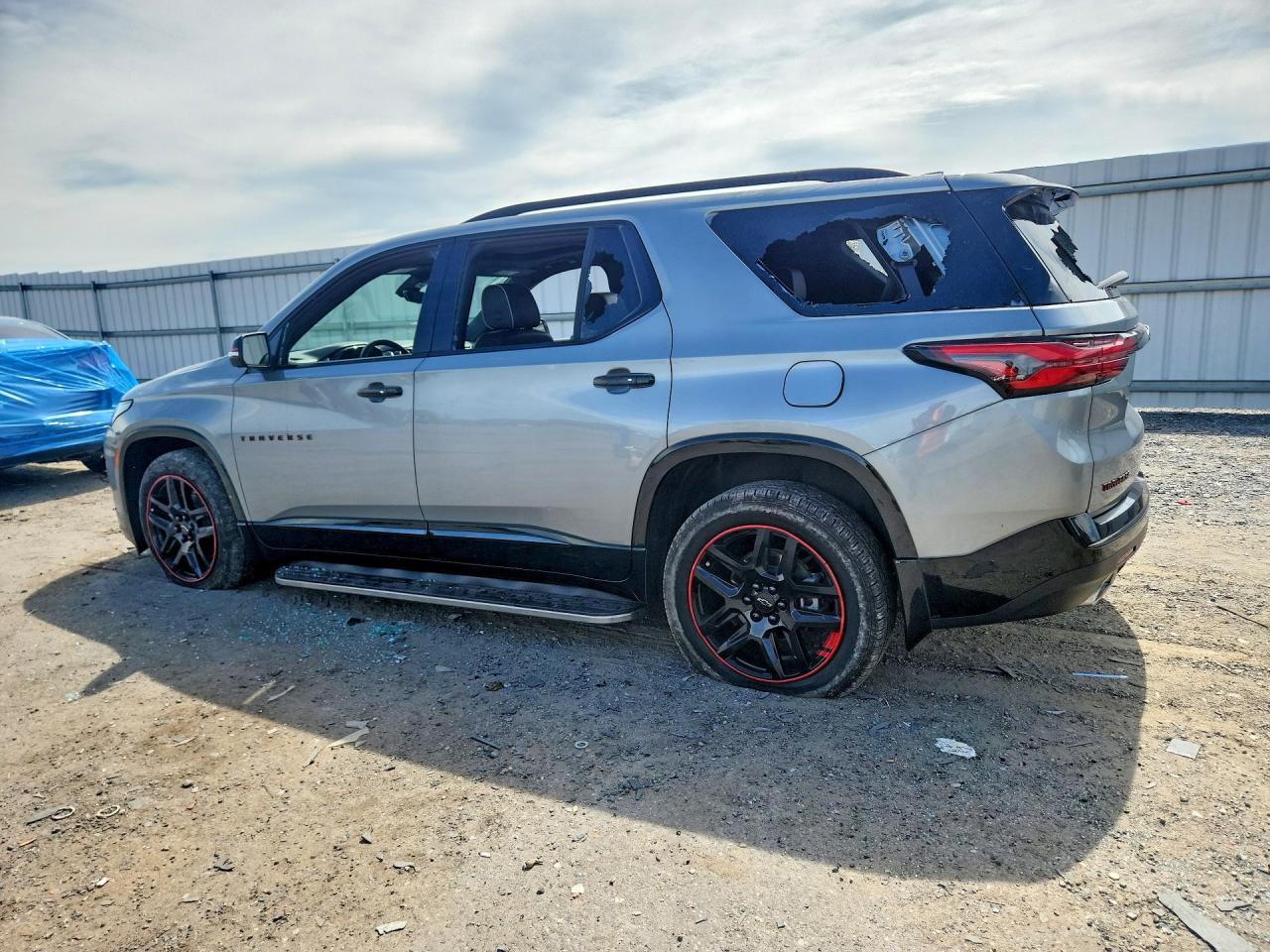 2023 Chevrolet Traverse Premier - Image 2