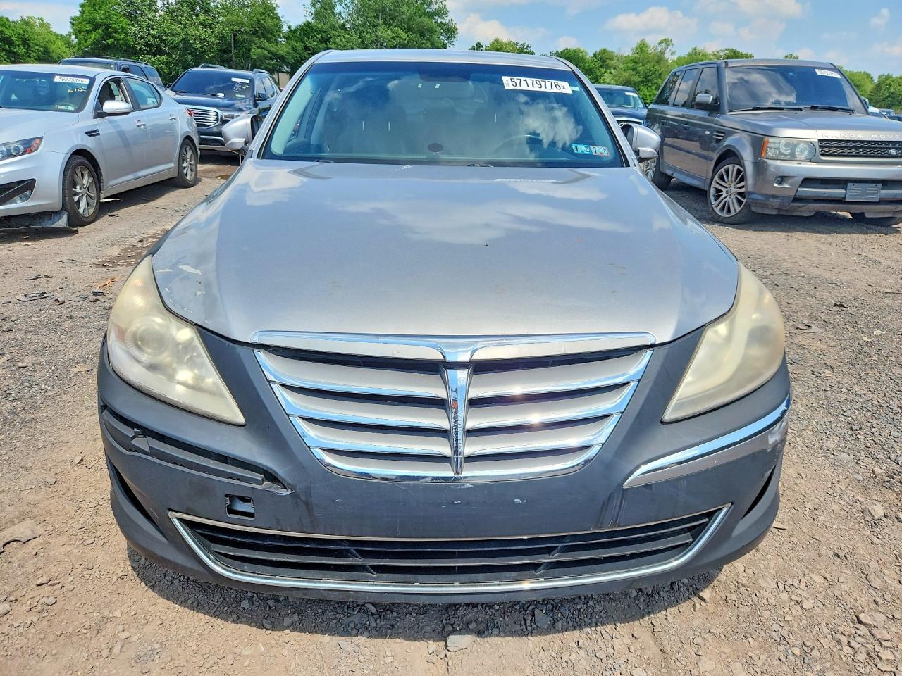 2012 Hyundai Genesis 3.8L - Фото 5