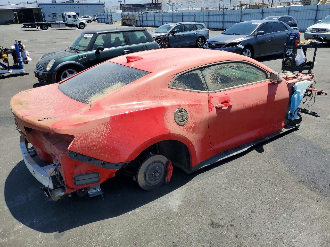 2019 Chev Camaro - Фото 3
