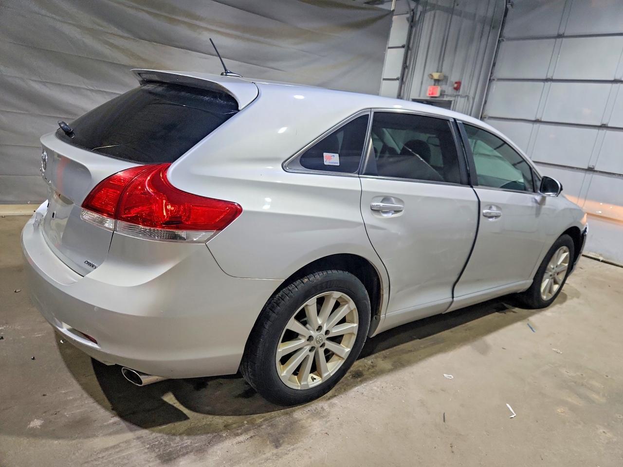 2010 Toyota Venza Awd 4Cyl - Image 3