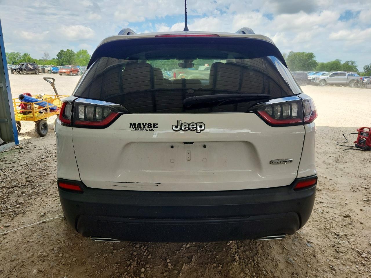 2022 Jeep Cherokee Latitude Lux - Image 6