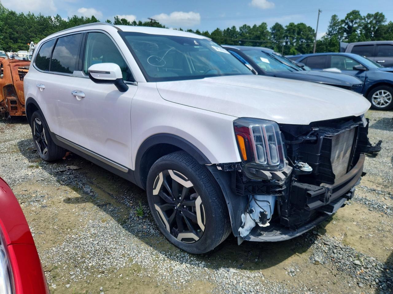2024 Kia Telluride S - Image 6