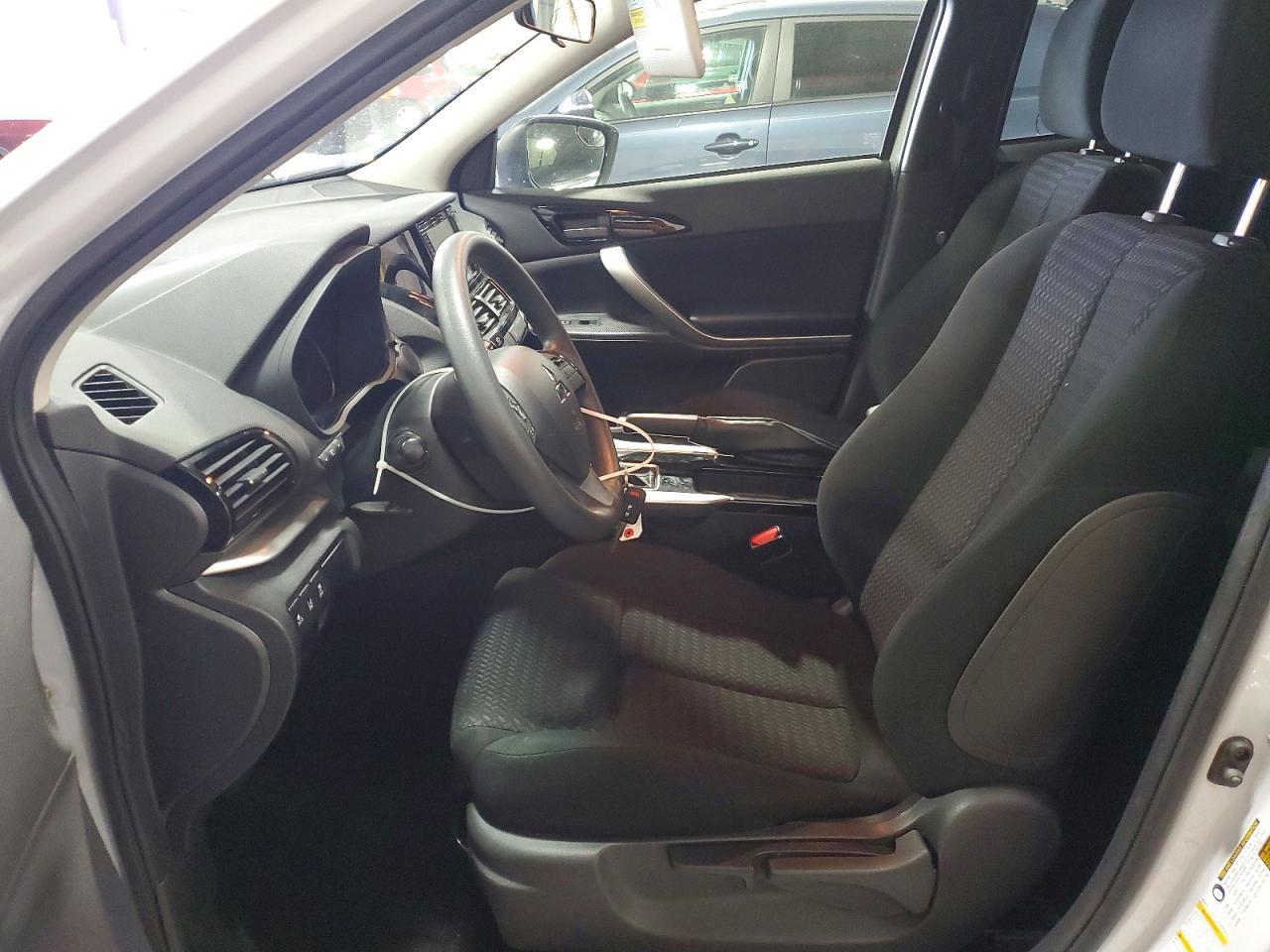 2022 Mitsubishi Eclipse Cross Es - Image 7