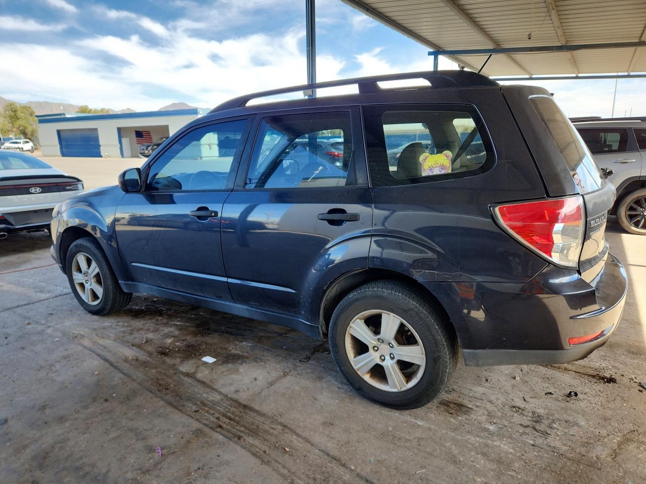 2011 Subaru Forester 2.5X - Фото 2