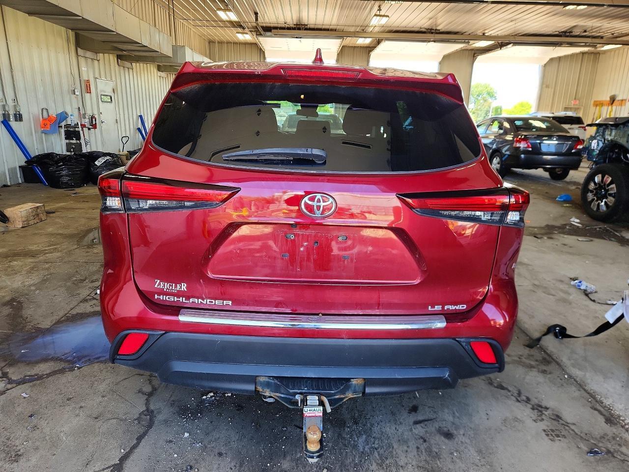 2020 Toyota Highlander Le - Фото 6