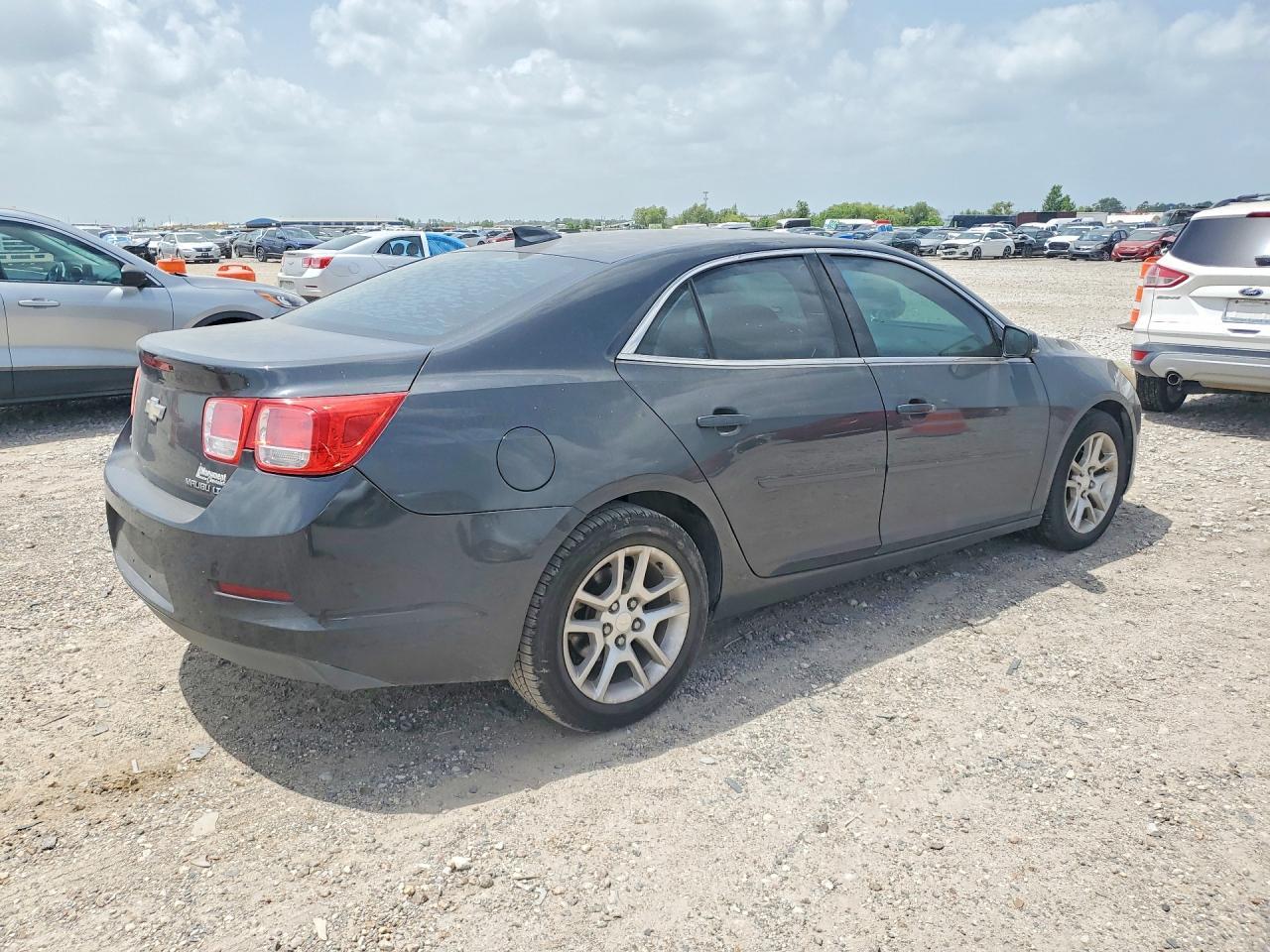 2015 Chevrolet Malibu 1Lt - Image 3