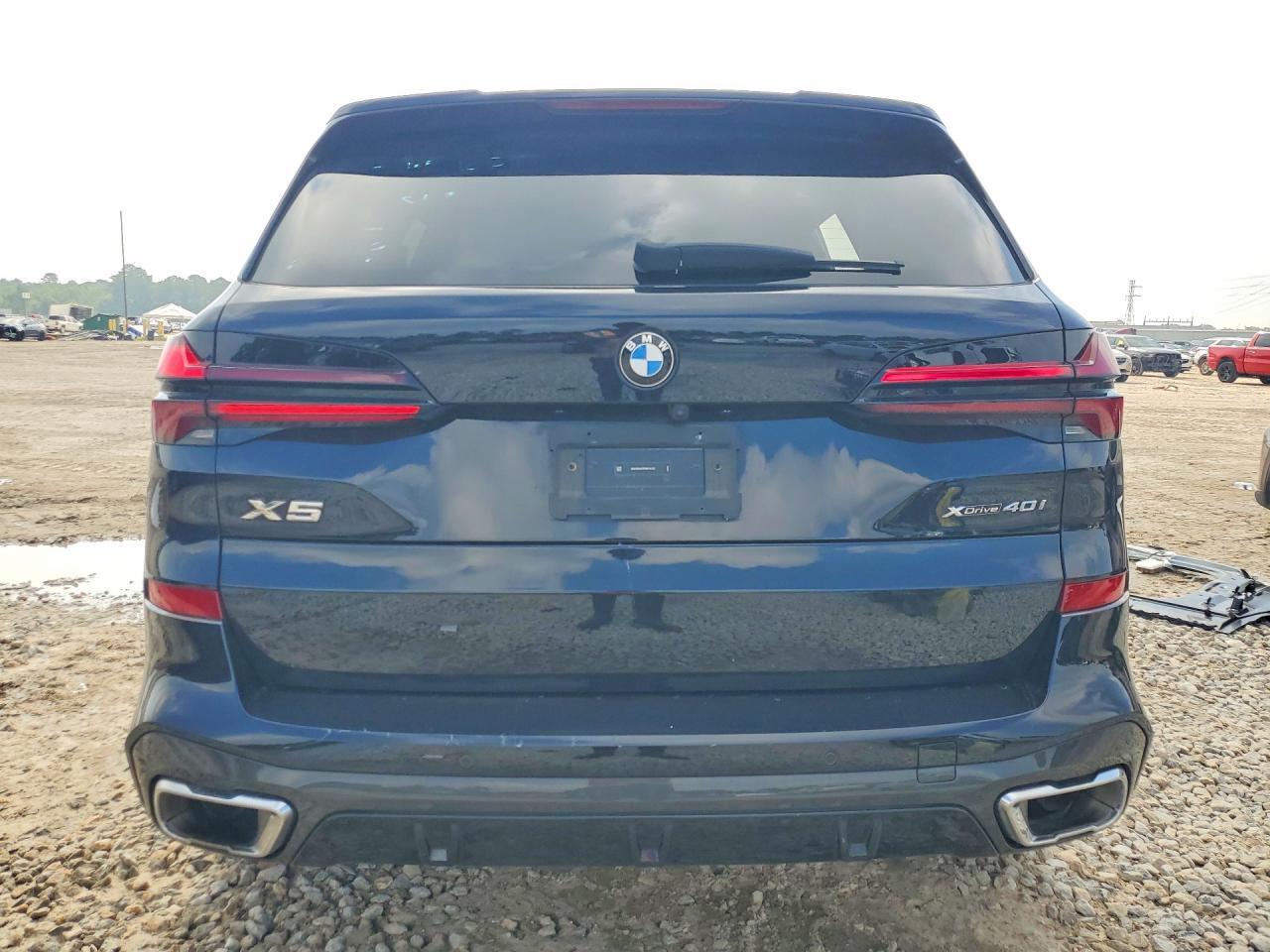2024 BMW X5 xDrive40I - Image 6