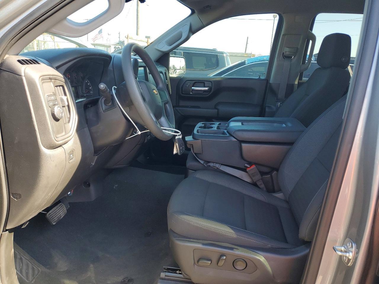 2025 Chevrolet Silverado C1500 Custom - Image 7