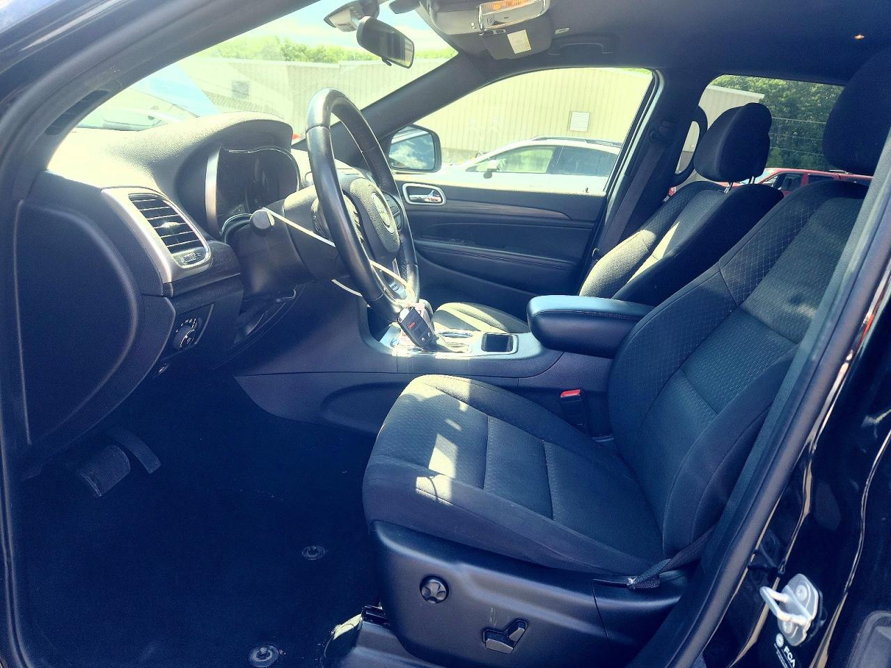 2021 Jeep Grand Cherokee Laredo - Image 7