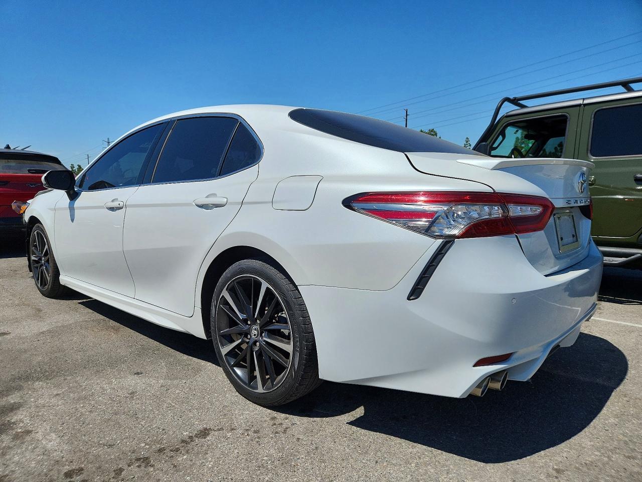 2018 Toyota Camry Xse - Image 2