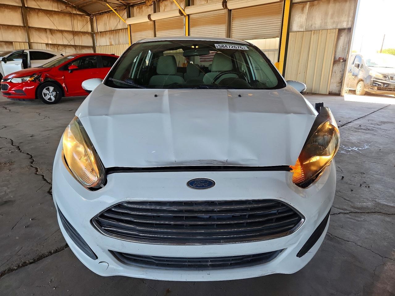 2014 Ford Fiesta Se - Фото 5