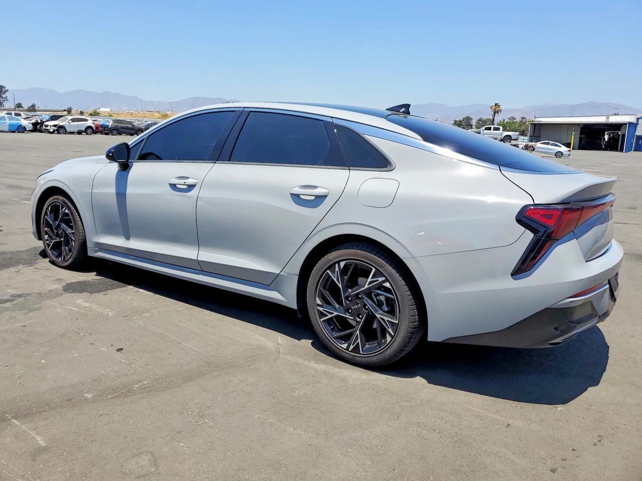 2025 Kia K5 Gt Line - Фото 2