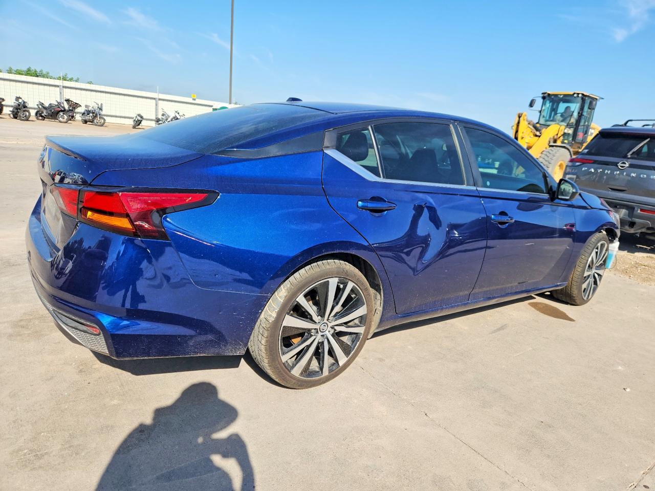 2019 Nissan Altima Sr - Фото 3