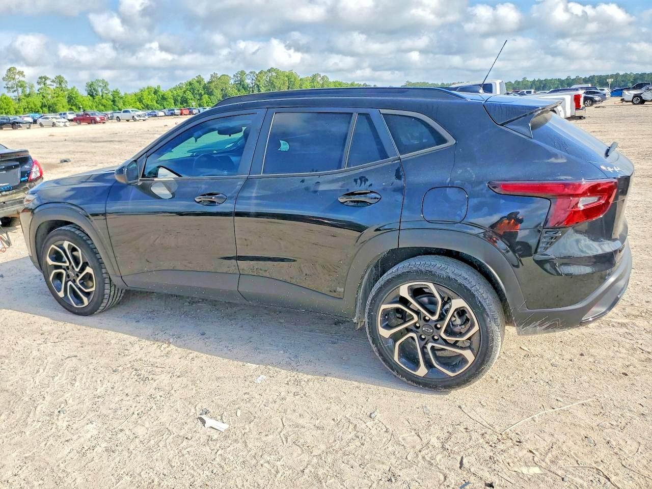 2025 Chevrolet Trax 2Rs - Фото 2