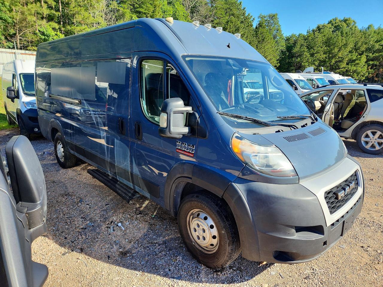 2021 Ram Promaster 3500 Delivery Van - Фото 4