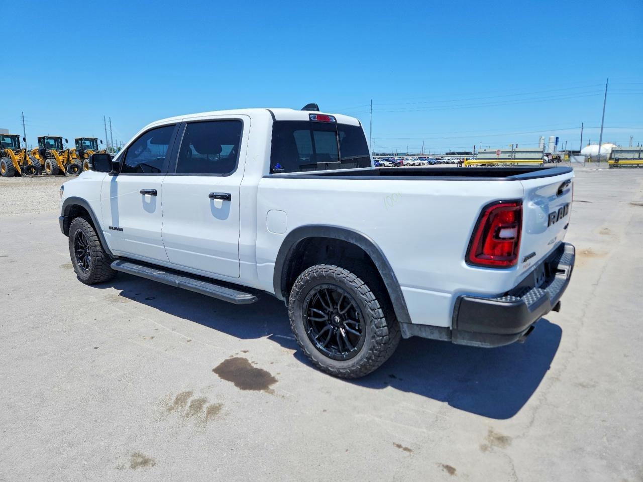 2025 Ram 1500 Rebel - Фото 2