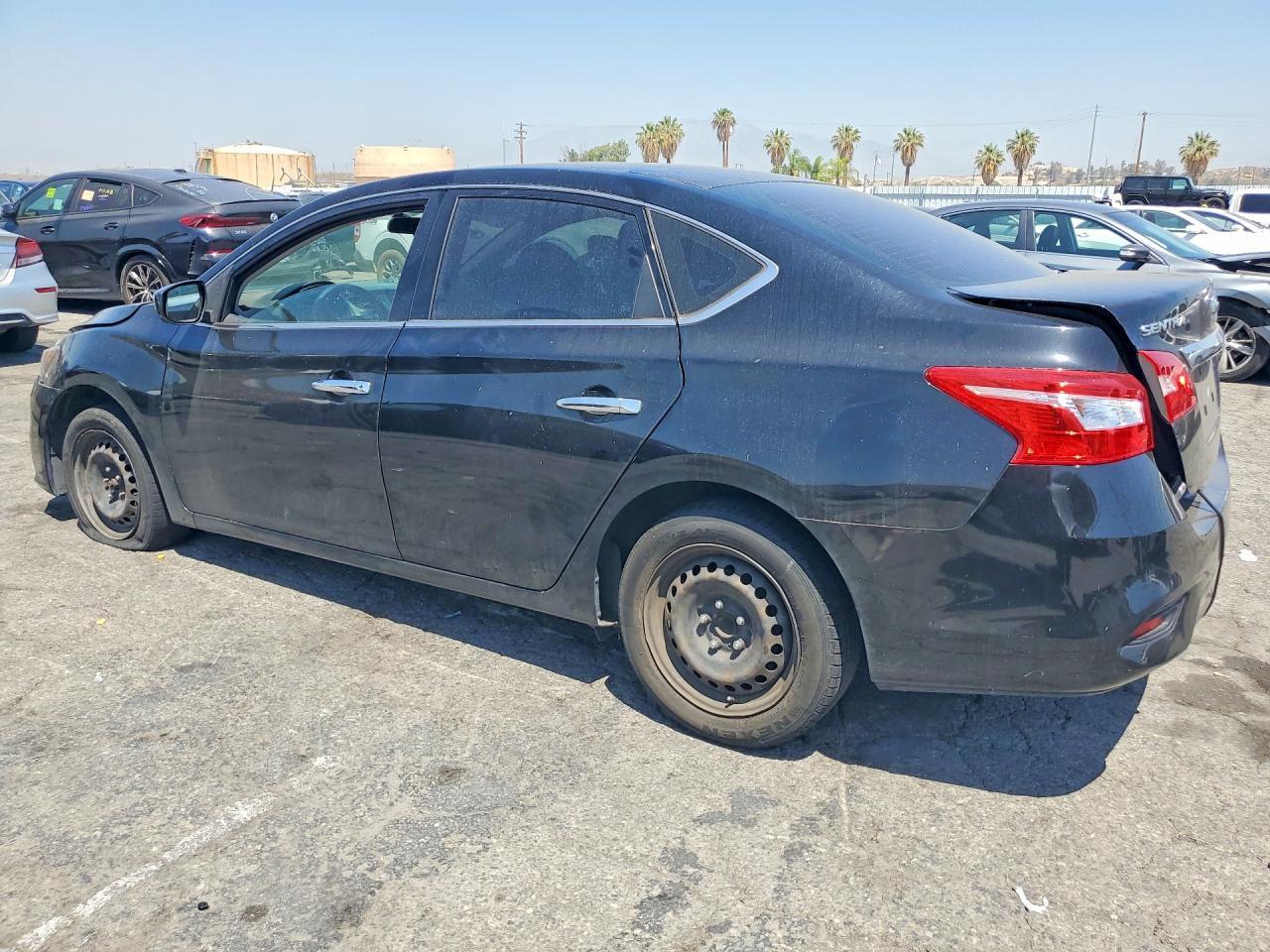2019 Nissan Sentra S - Фото 2