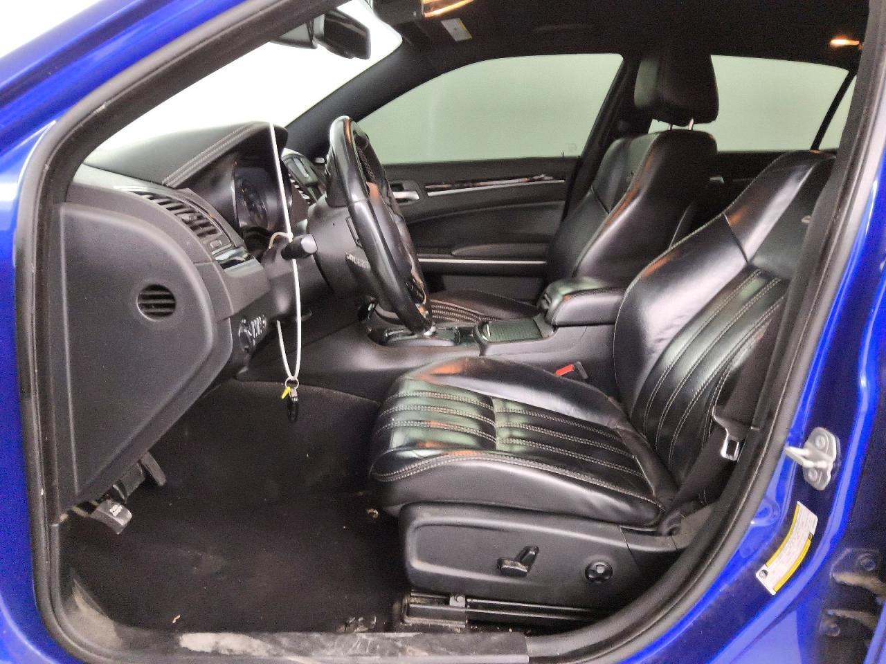 2019 Chrysler 300 S - Image 7