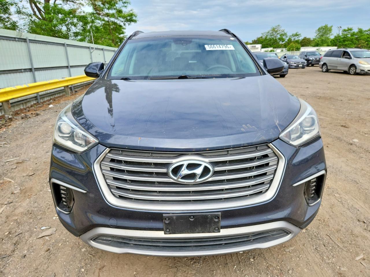 2017 Hyundai Santa Fe Se - Image 5