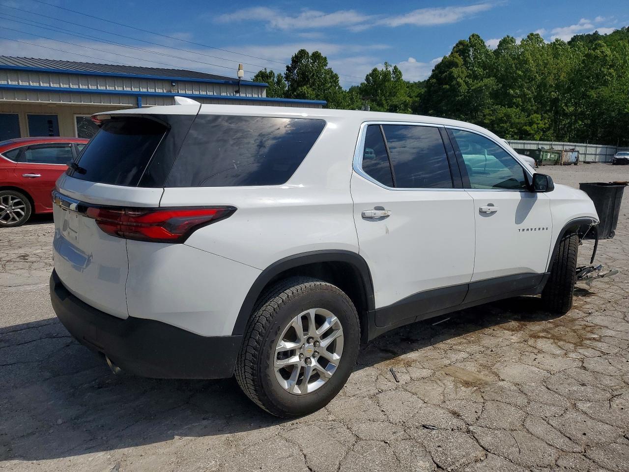 2023 Chevrolet Traverse Ls - Фото 3