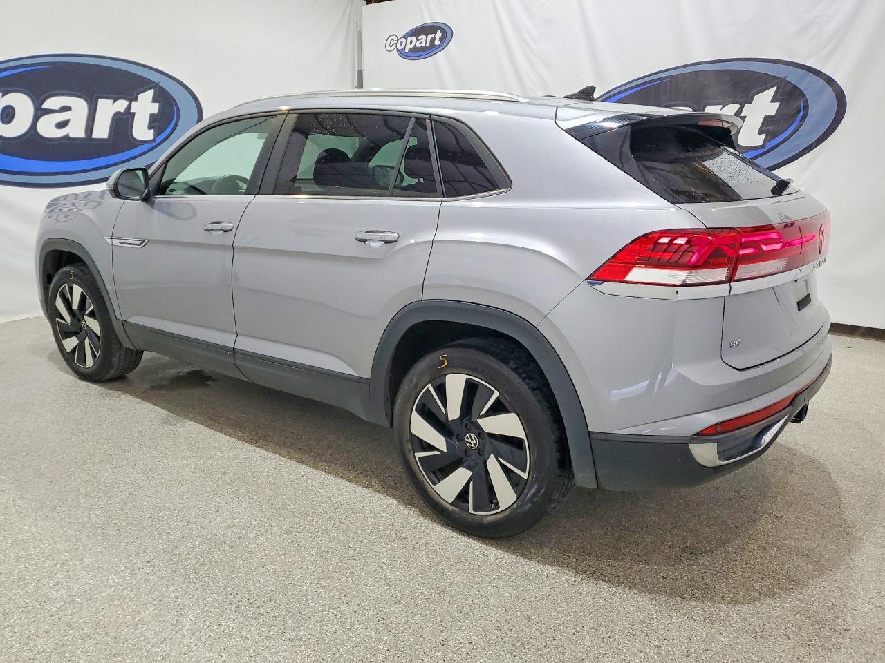 2024 Volkswagen Atlas Cross Sport Se - Image 2