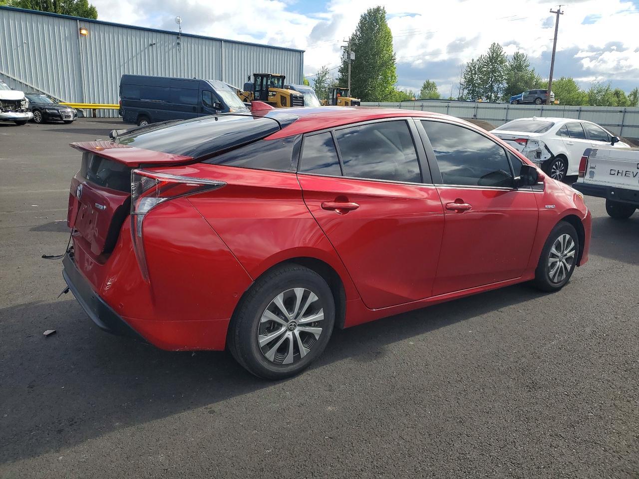 2017 Toyota Prius Two - Фото 3