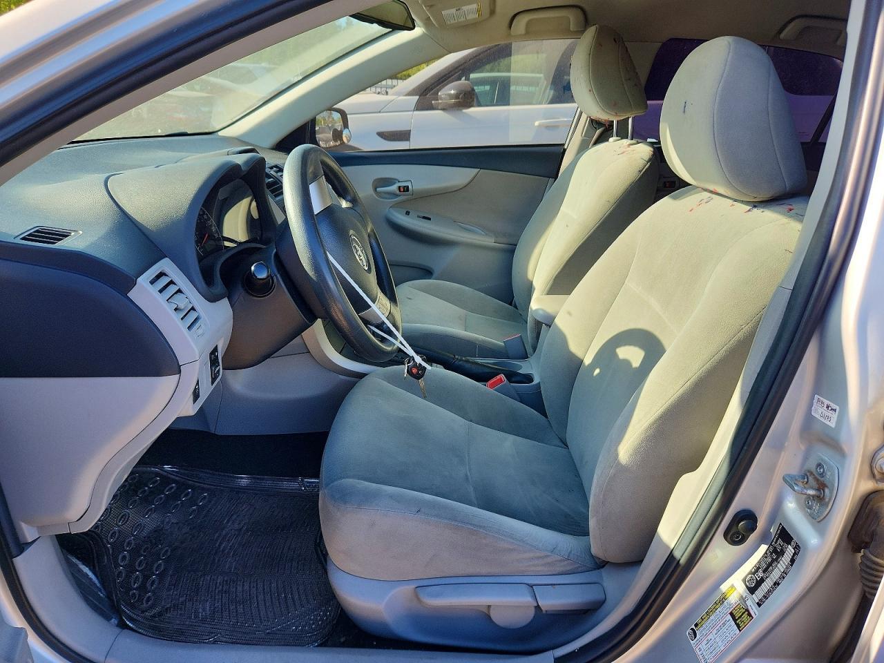 2013 Toyota Corolla L - Фото 7