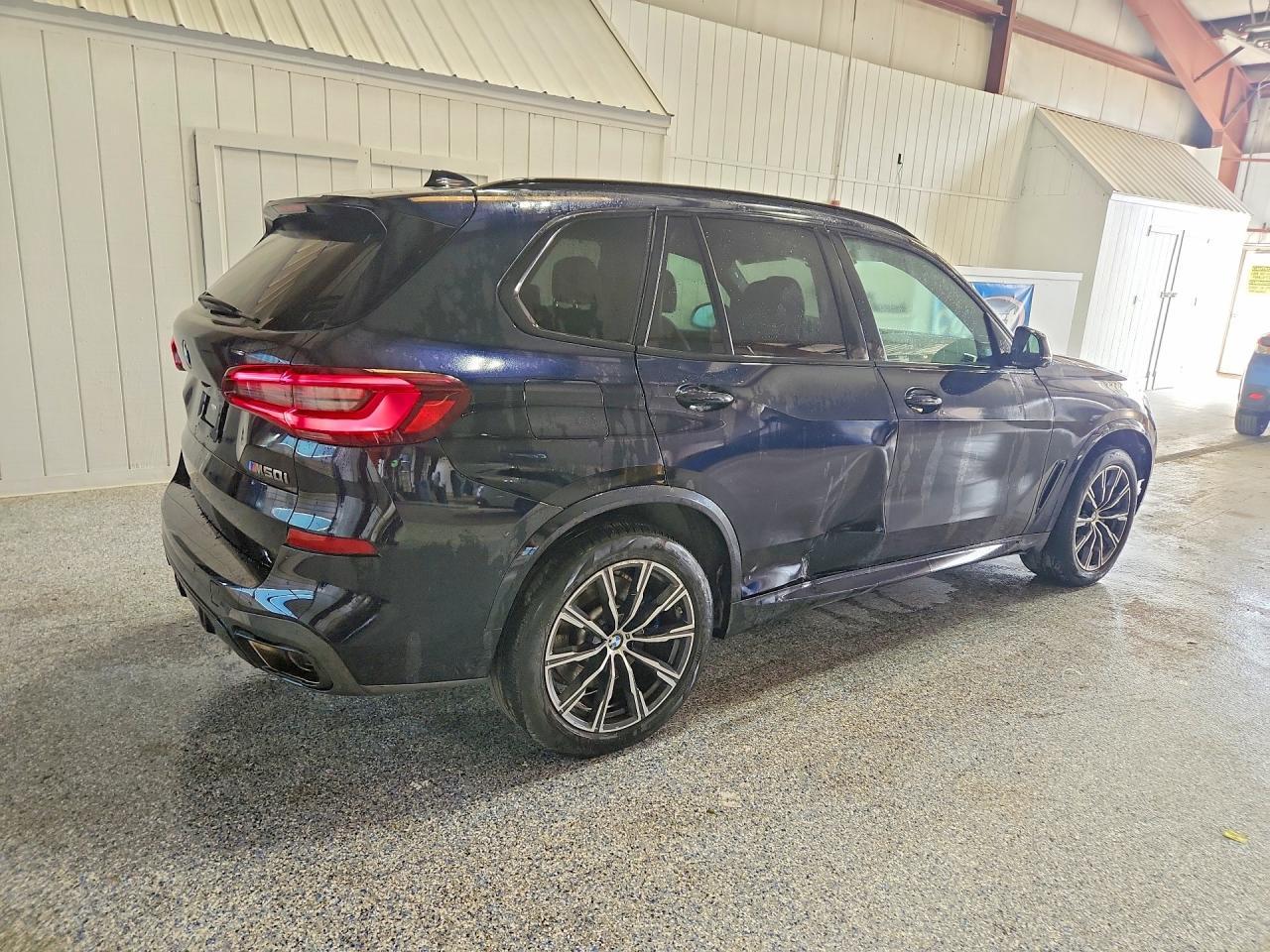 2023 BMW X5 M50I - Фото 3