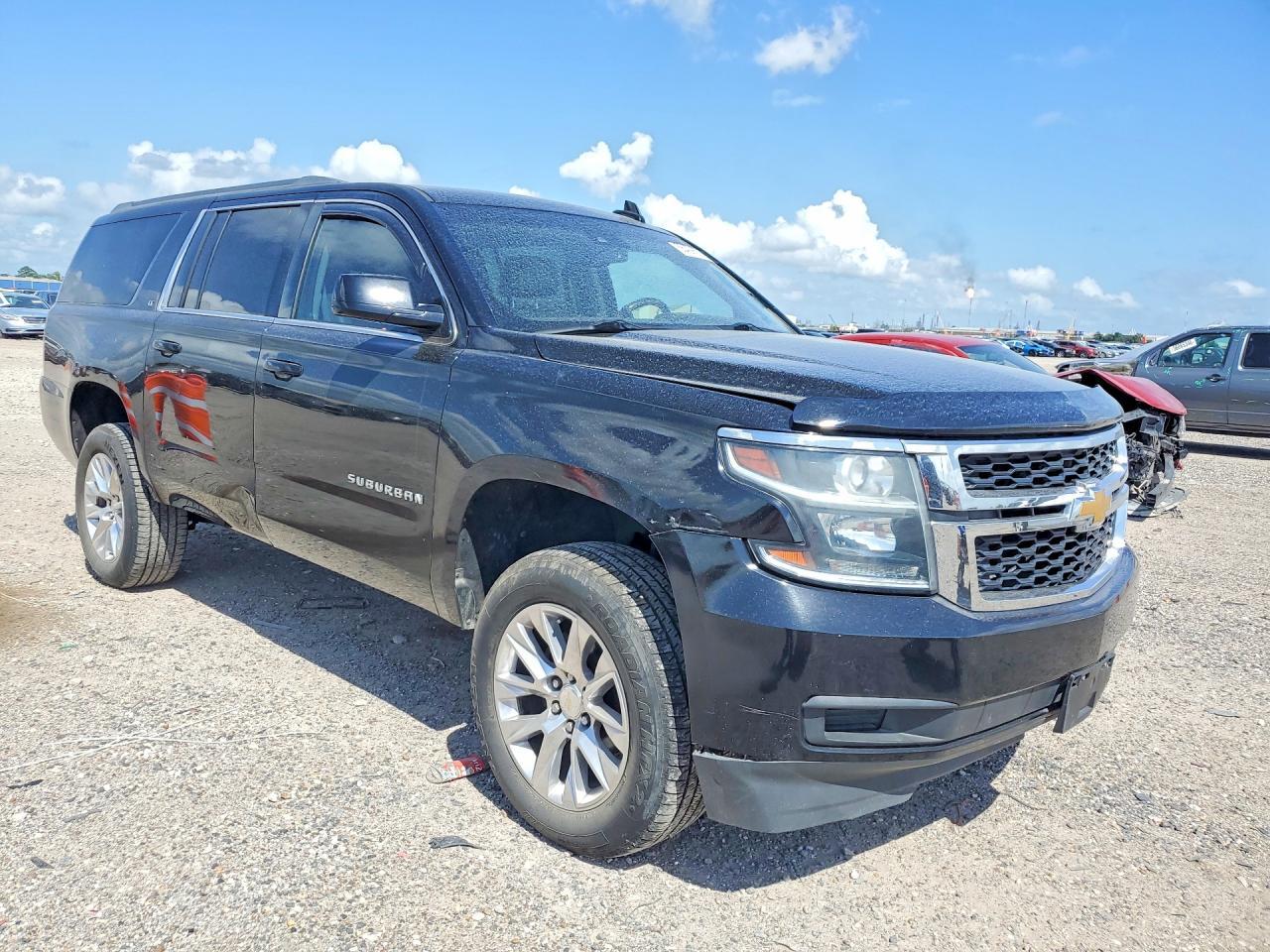 2016 Chevrolet Suburban C1500 Lt - Фото 4