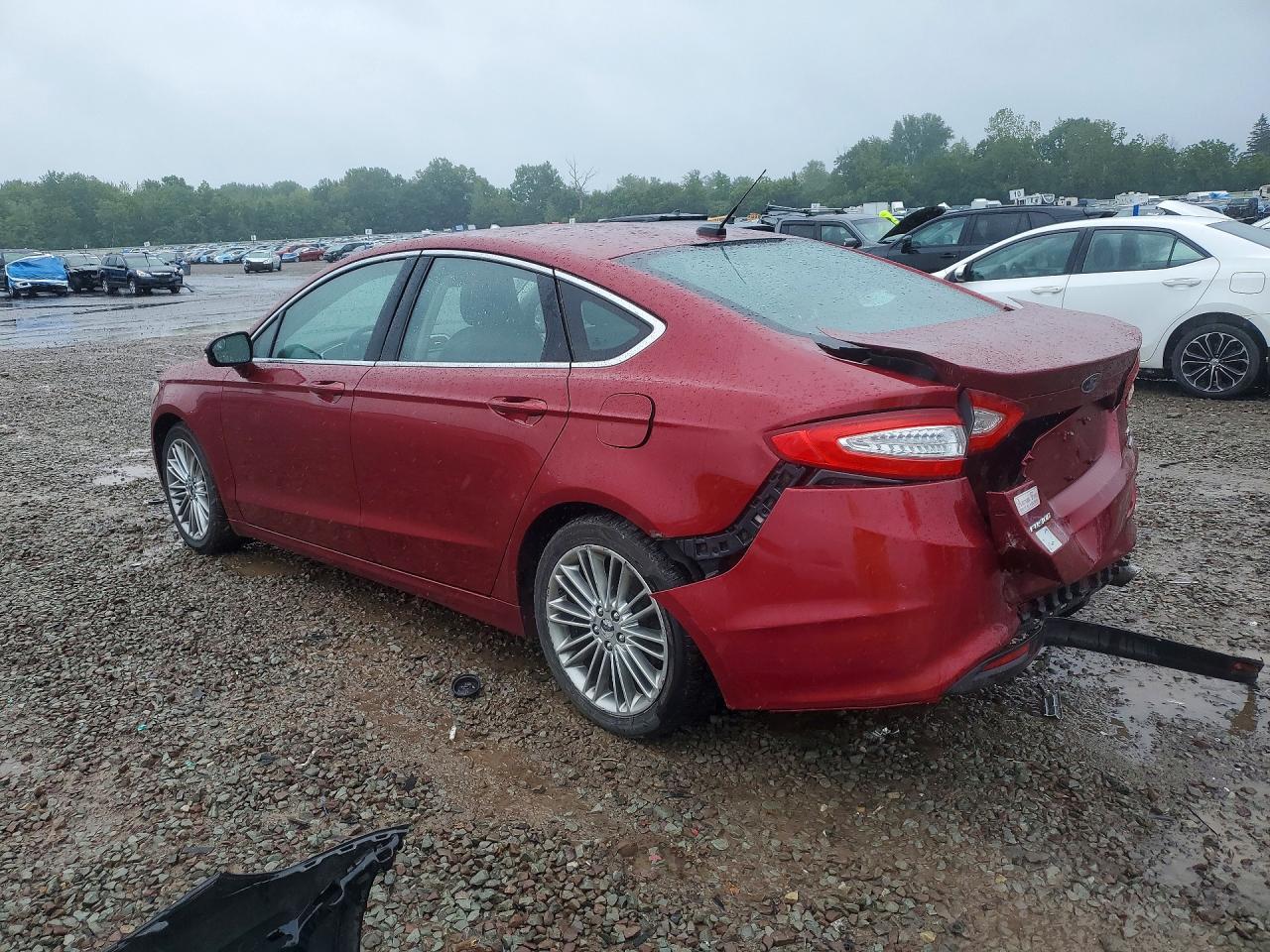 2015 Ford Fusion Se - Фото 2