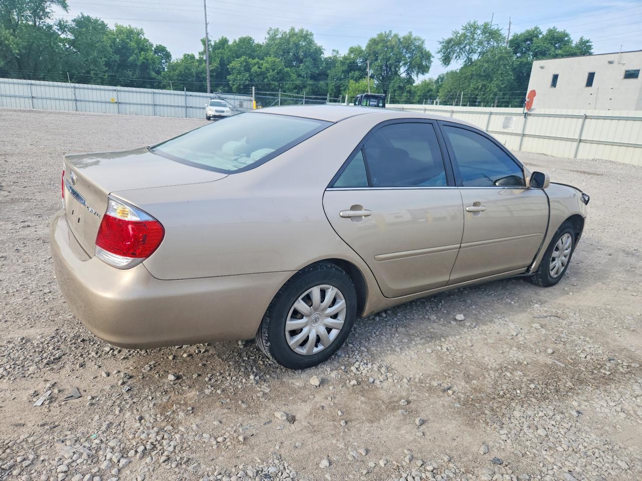 2006 Toyota Camry Le - Фото 3