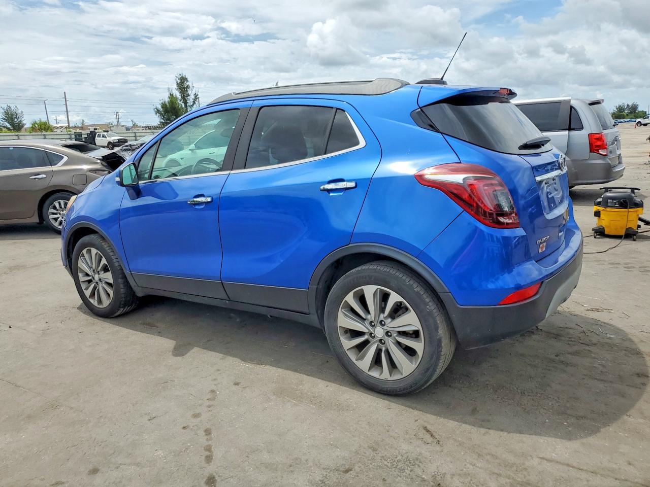 2018 Buick Encore Preferred - Фото 2