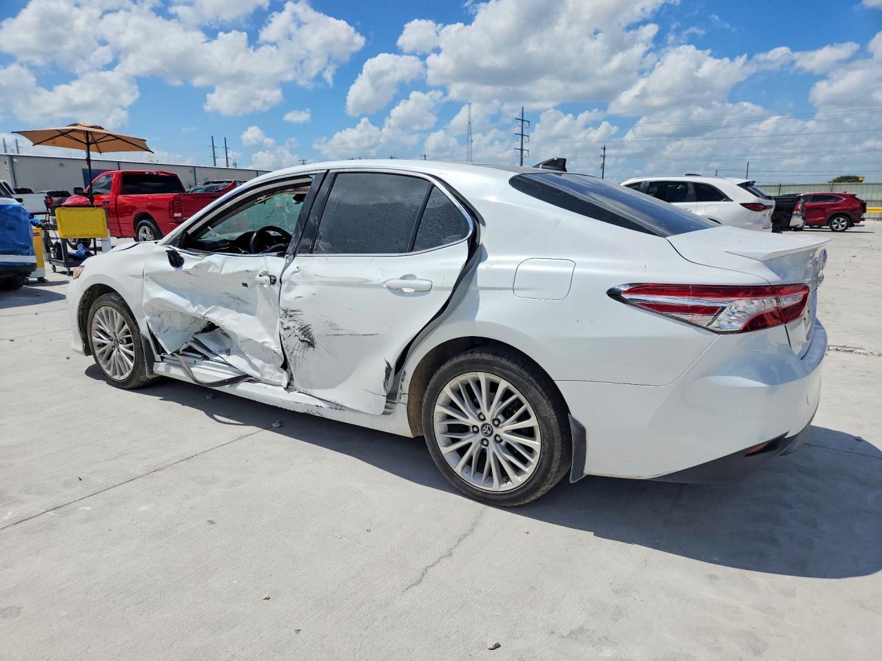 2019 Toyota Camry Xle - Фото 2