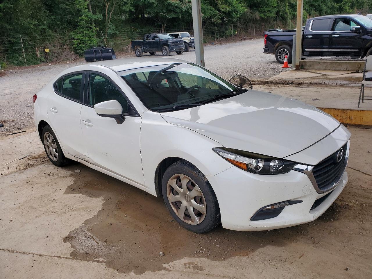2017 Mazda 3 Sport - Фото 4