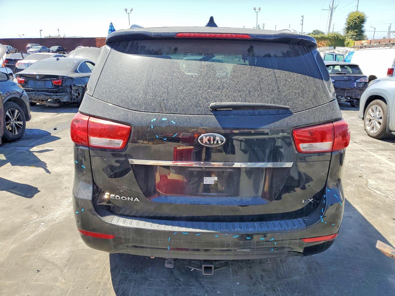 2016 Kia Sedona Lx - Фото 6