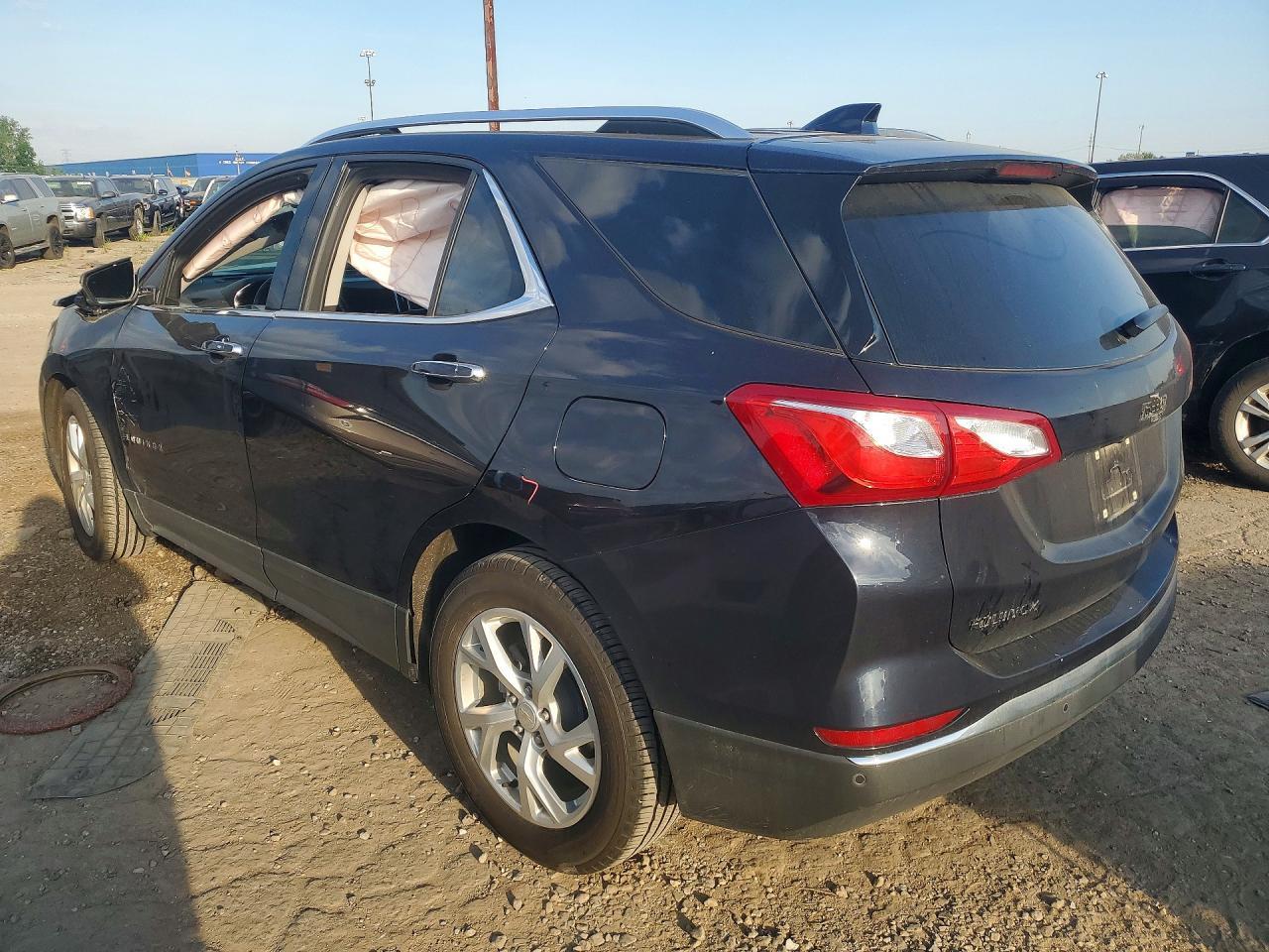 2020 Chevrolet Equinox Premier - Фото 2