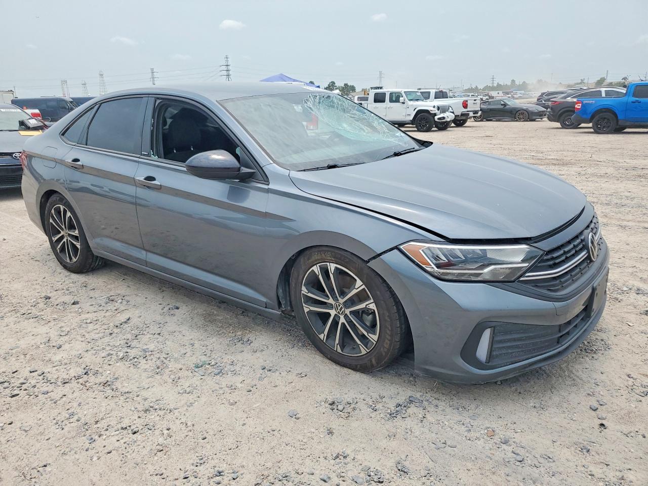 2023 Volkswagen Jetta Sport - Image 4