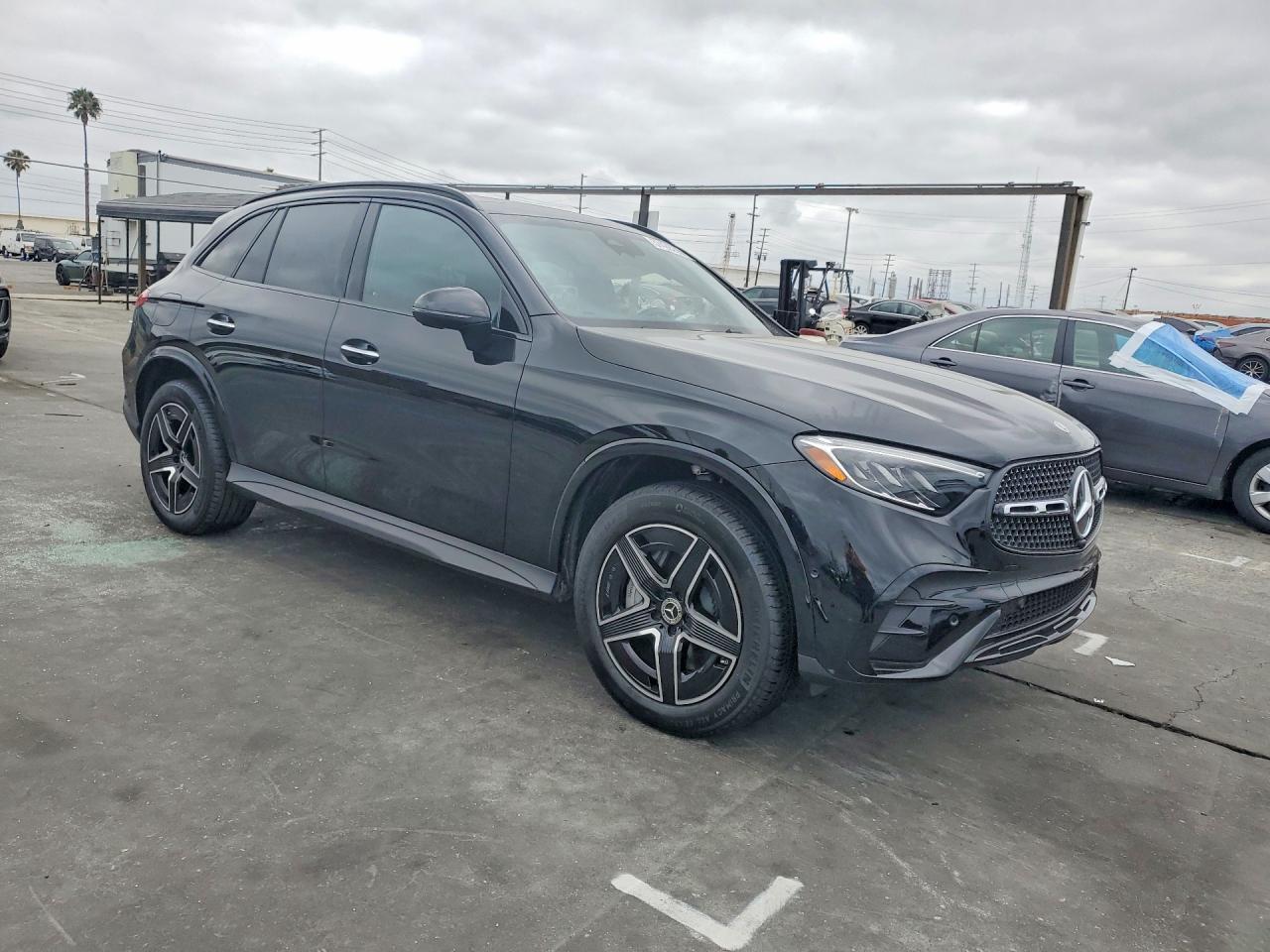 2025 Mercedes-Benz Glc 300 - Фото 4