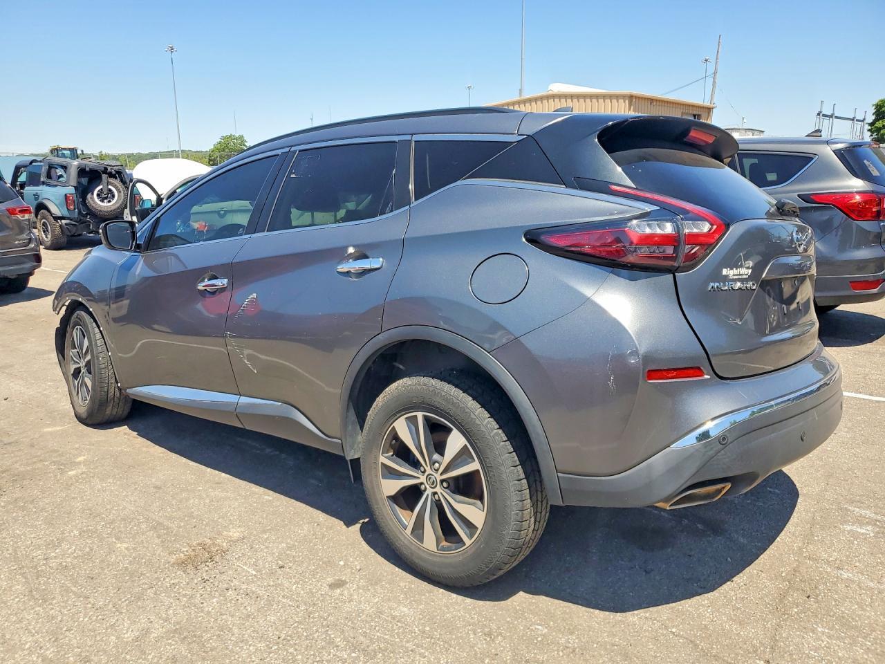 2020 Nissan Murano Sv - Image 2