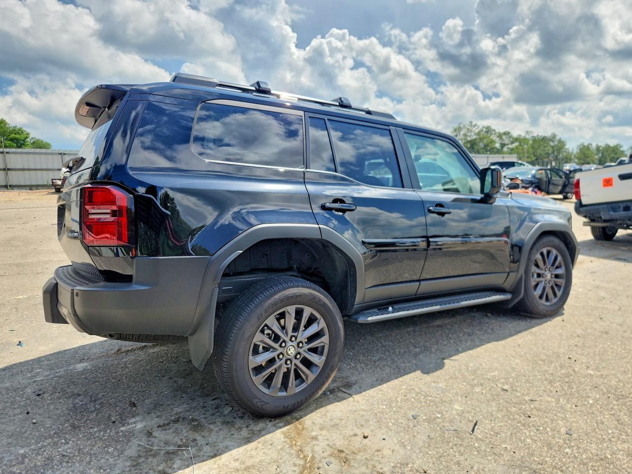 2026 Toyota Land Cruiser Base - Фото 3