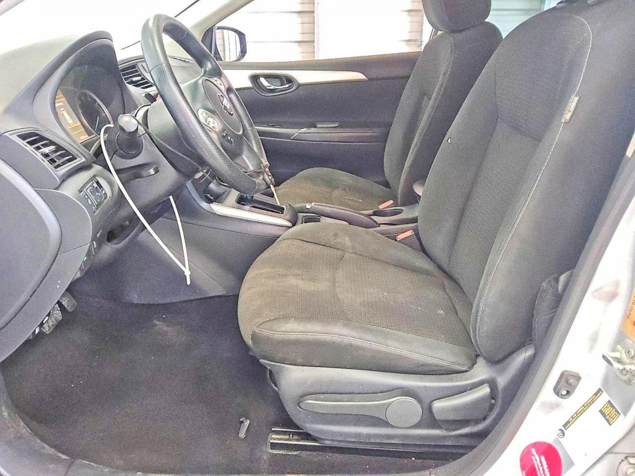 2019 Nissan Sentra S - Image 7
