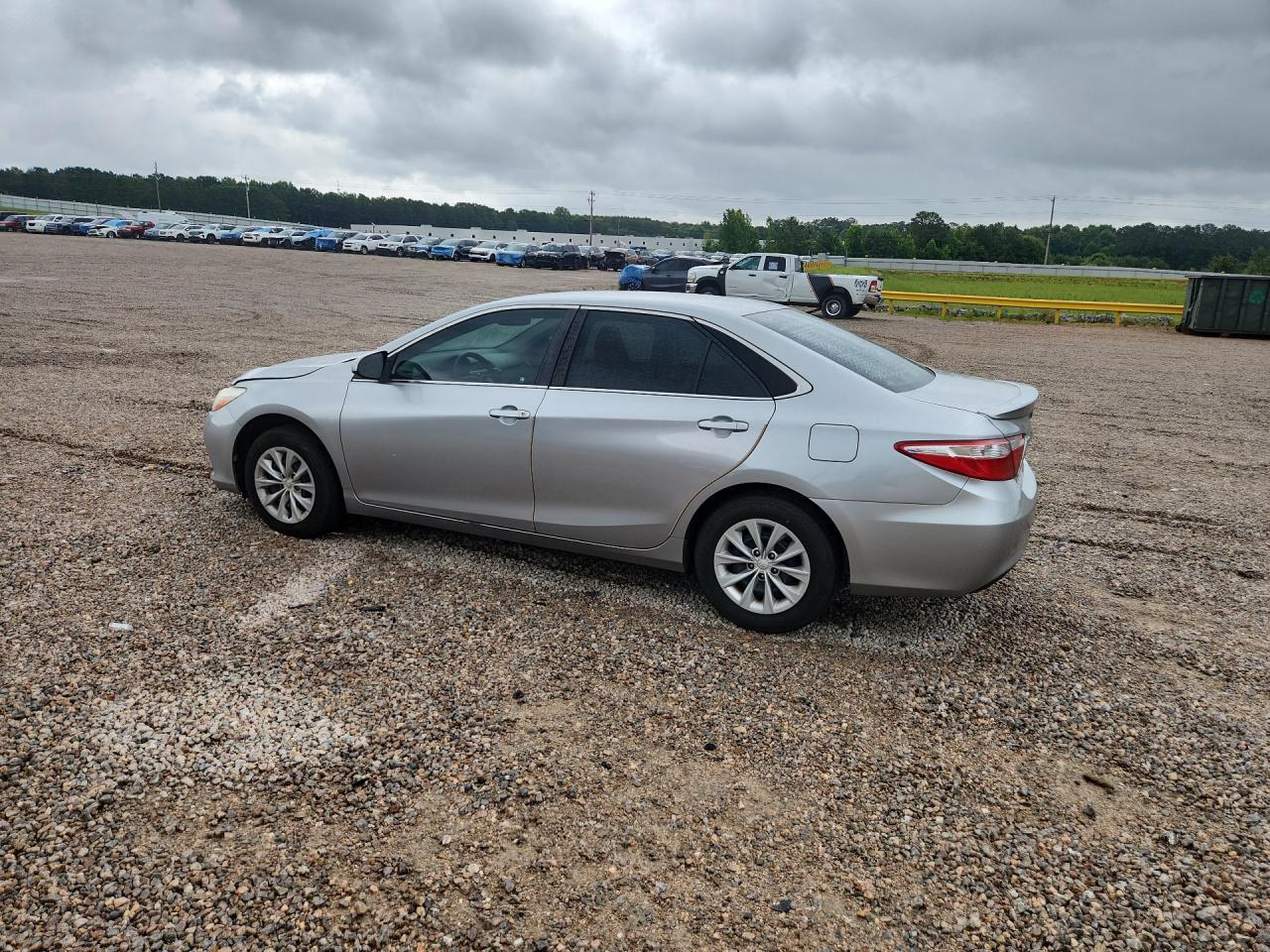 2017 Toyota Camry Le - Image 2