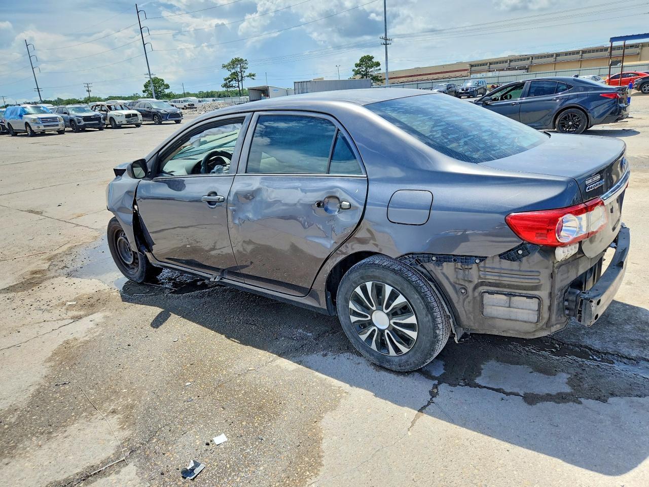 2013 Toyota Corolla L - Фото 2