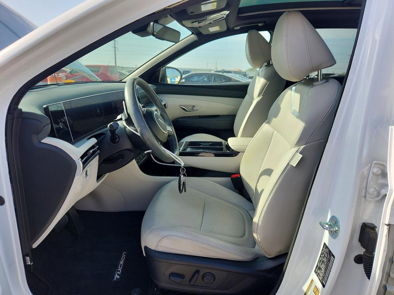 2025 Hyundai Tucson Limited - Image 7