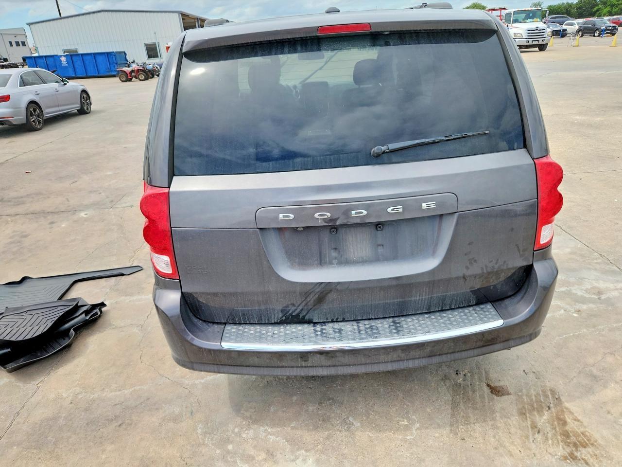 2020 Dodge Grand Caravan Sxt - Image 6